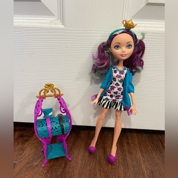 Ever After High Getting Fairest Madeline Hatter Doll - Picture 2 of 4